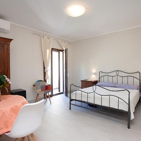 Lu Lioni Rooms San Teodoro  Eksteriør bilde