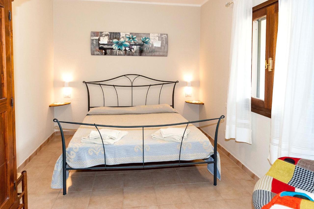 Lu Lioni Rooms San Teodoro  Eksteriør bilde