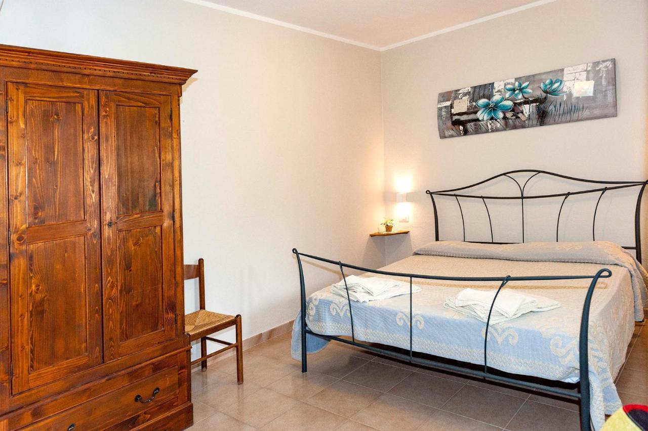 Lu Lioni Rooms San Teodoro  Eksteriør bilde