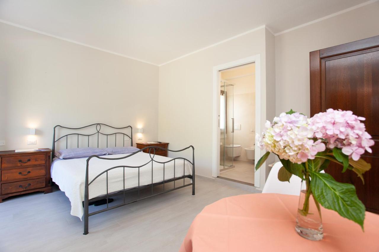 Lu Lioni Rooms San Teodoro  Eksteriør bilde