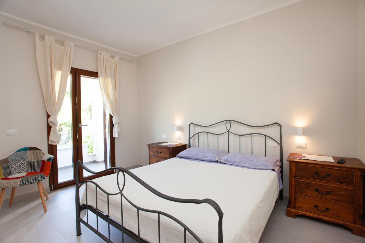 Lu Lioni Rooms San Teodoro  Eksteriør bilde