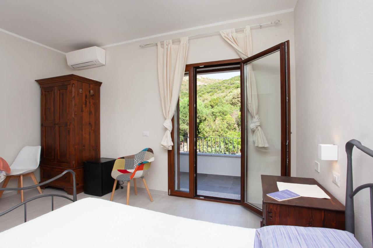 Lu Lioni Rooms San Teodoro  Eksteriør bilde