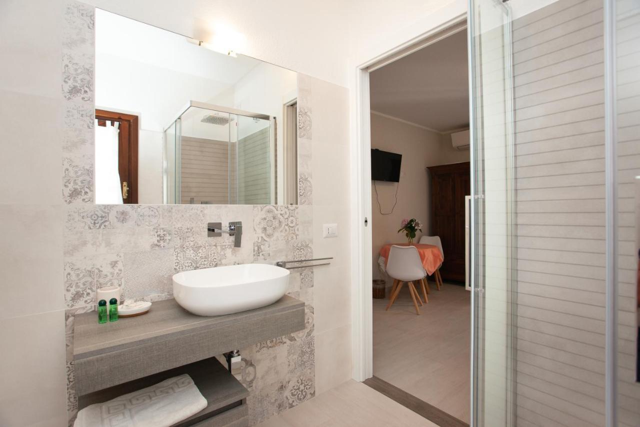 Lu Lioni Rooms San Teodoro  Eksteriør bilde