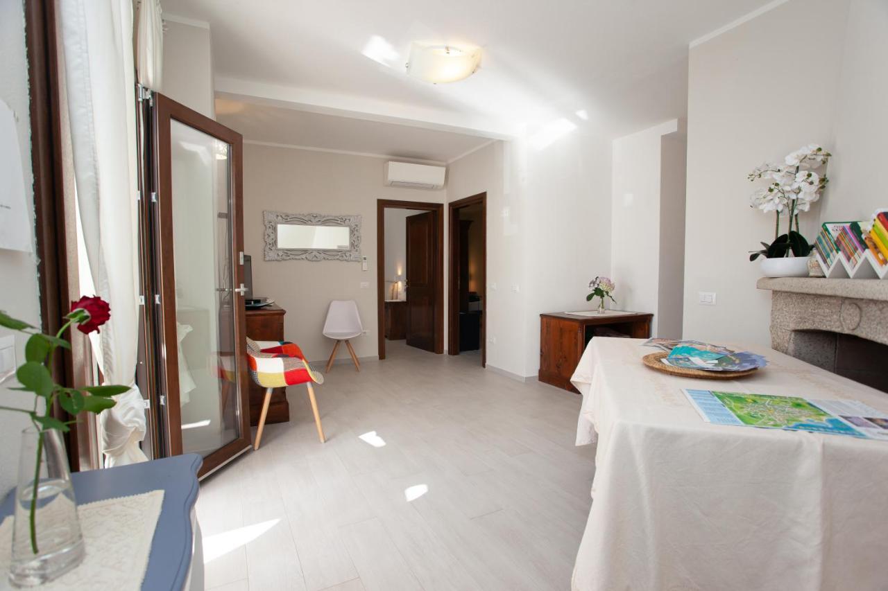 Lu Lioni Rooms San Teodoro  Eksteriør bilde