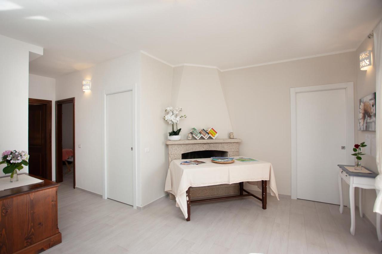 Lu Lioni Rooms San Teodoro  Eksteriør bilde