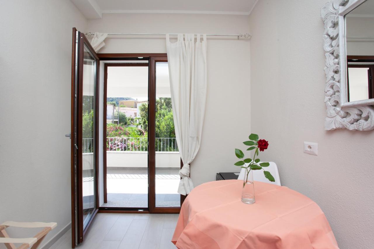 Lu Lioni Rooms San Teodoro  Eksteriør bilde