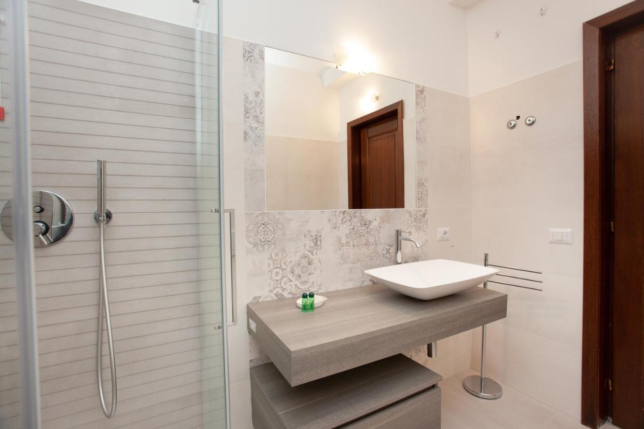 Lu Lioni Rooms San Teodoro  Eksteriør bilde