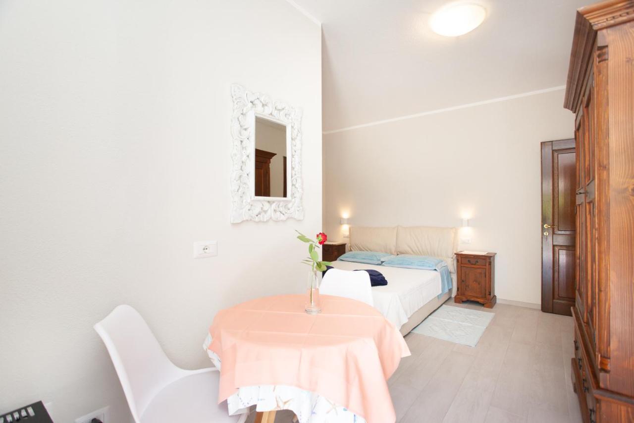 Lu Lioni Rooms San Teodoro  Eksteriør bilde