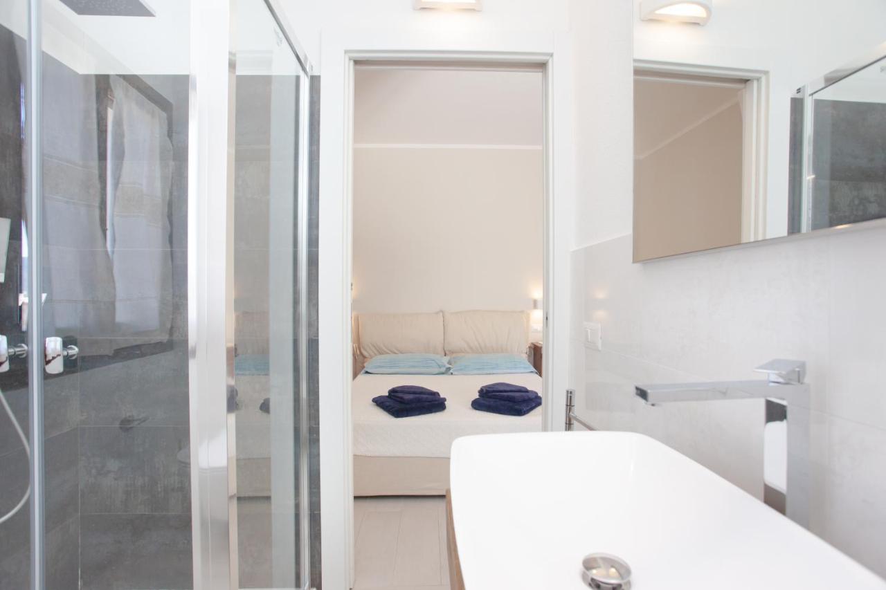 Lu Lioni Rooms San Teodoro  Eksteriør bilde