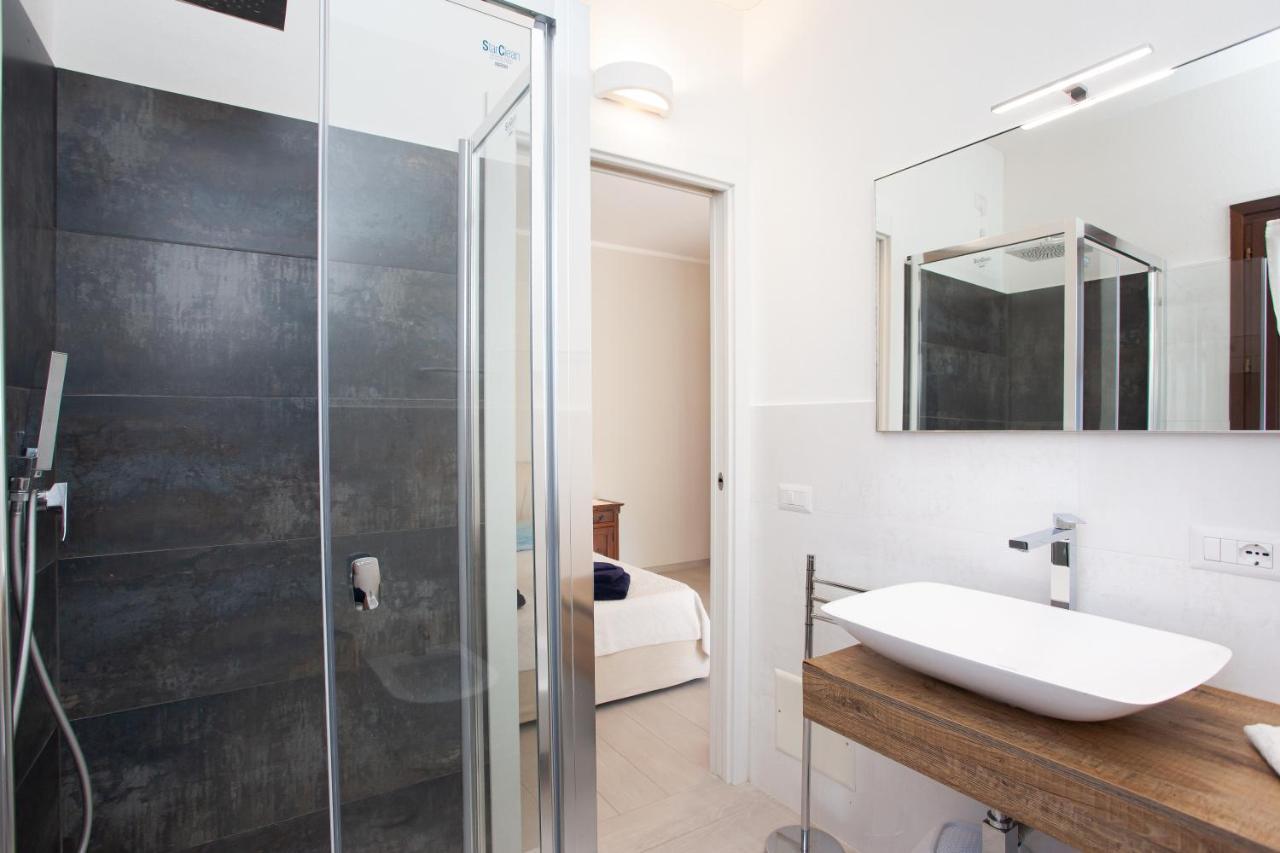 Lu Lioni Rooms San Teodoro  Eksteriør bilde